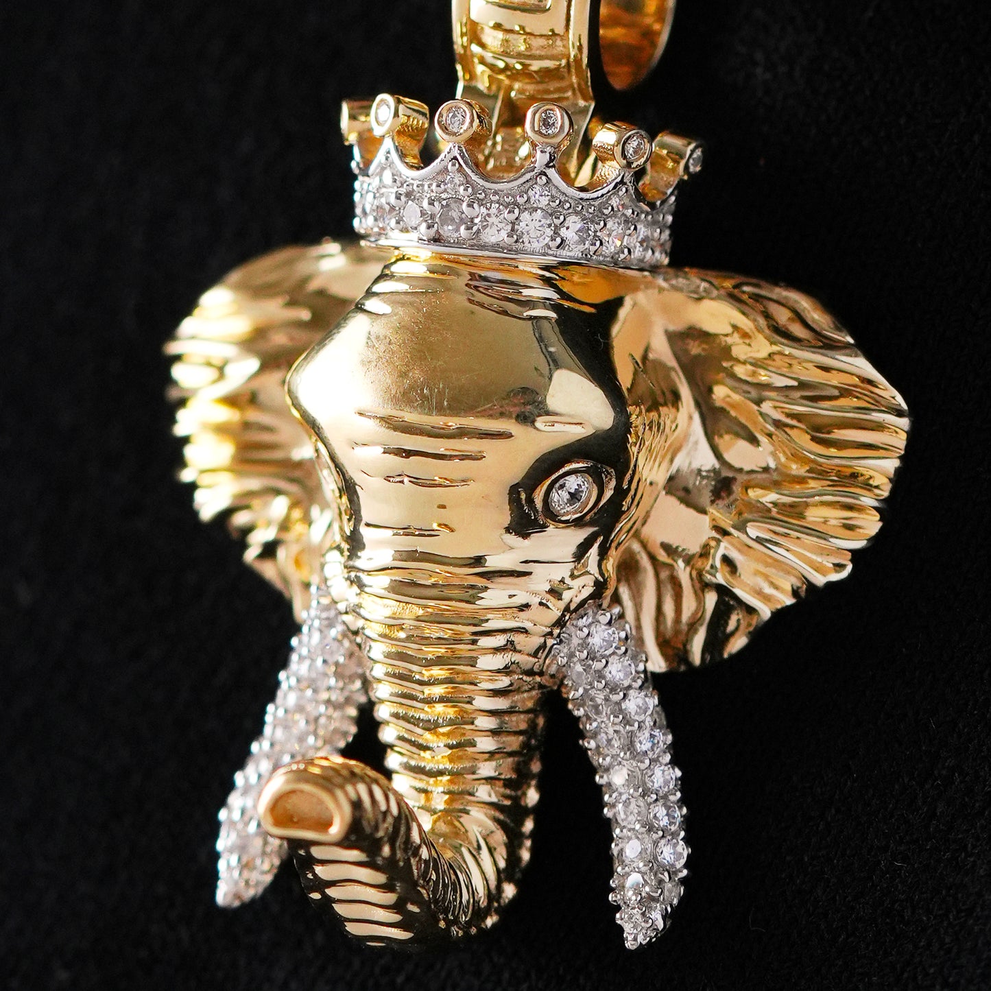 Hip Hop Elephant King Pendant