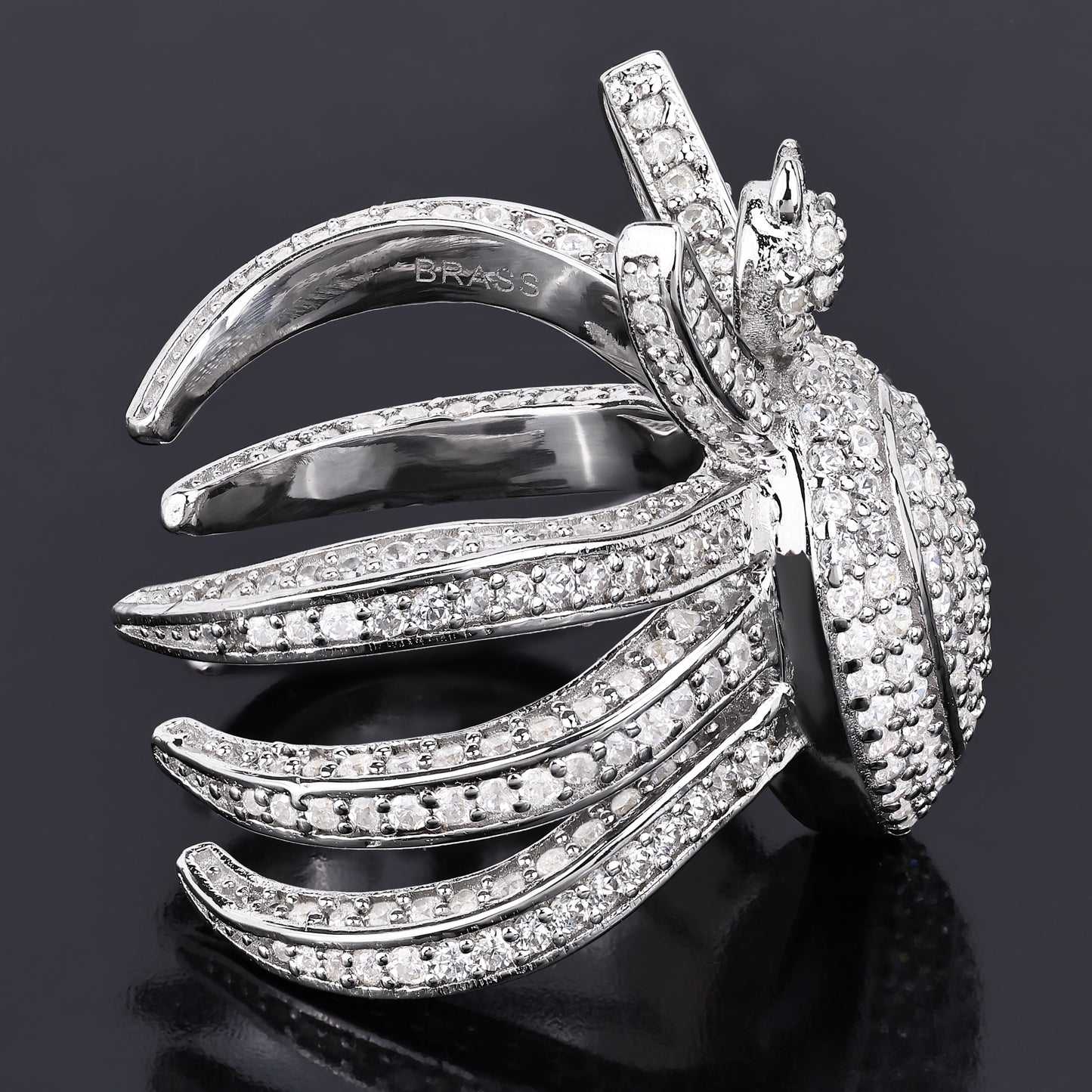 Hugging Spider Ring